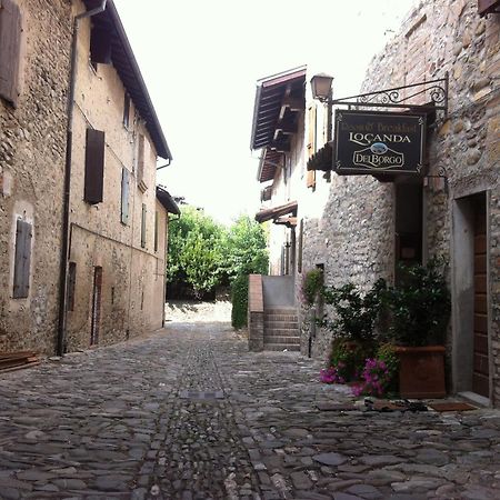 La Locanda Del Borgo Torrechiara Exteriör bild